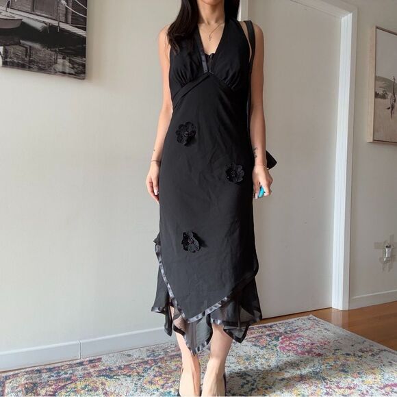 Frank Lyman Mesh Halter asymmetrical dress with flower trim - Picture 4 of 11